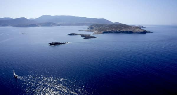 Sailing yachts Cyclades, Amorgos yacht charters