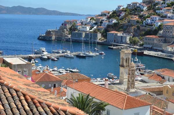 Sailing the Saronic Gulf and yacht charters out of Athens and Hydra.