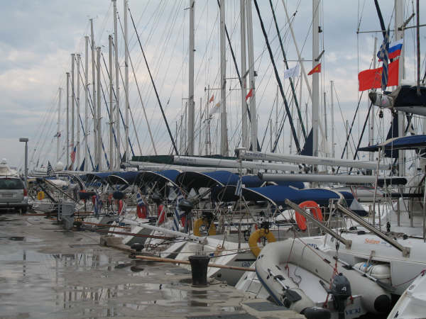 Yachts Alimos marina - vacations