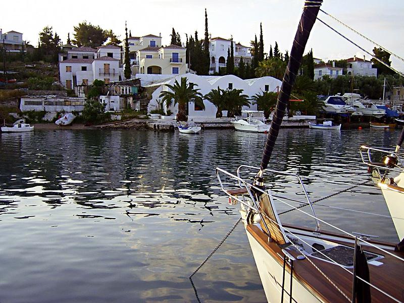 Flotilla sailing: Spetses