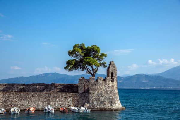 Greece yachting and yacht charters - Nafpaktos