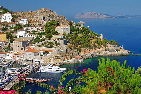 Yacht charters Hydra - yachting in the Saronic Gulf.