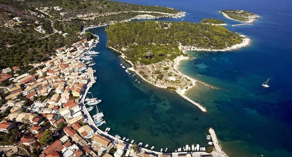 Paxos and Gaios sailing and North Ionian yacht charters.