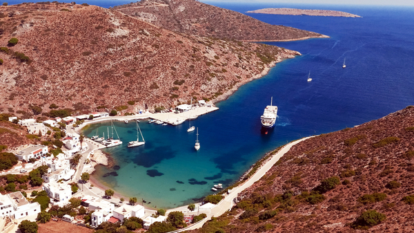 Yacht charters guide to Arki and Patmos