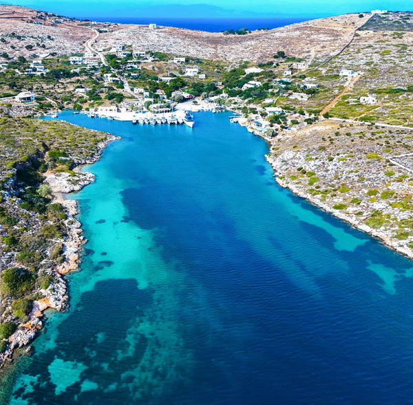 Sailing guide to Porto Augusta and Patmos