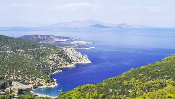 Poros sailing guide and charters