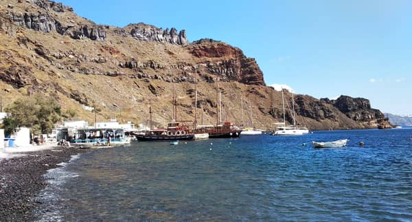 Thirasia sailing guide Santorini