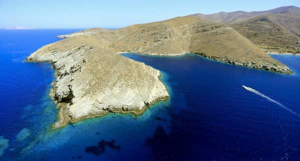 Cyclades yacht charters