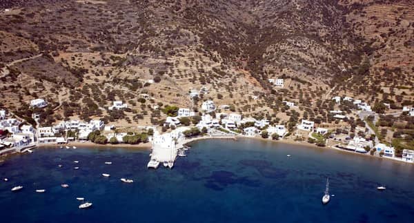 Charter yachts Cyclades Sifnos