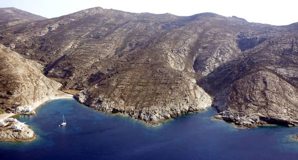 Sailing the Cyclades: Loutra port on Kythnos