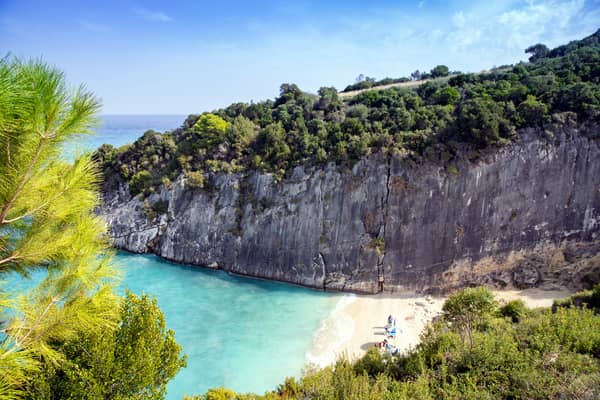 Yacht charters Zante – Zakynthos sailing holidays.